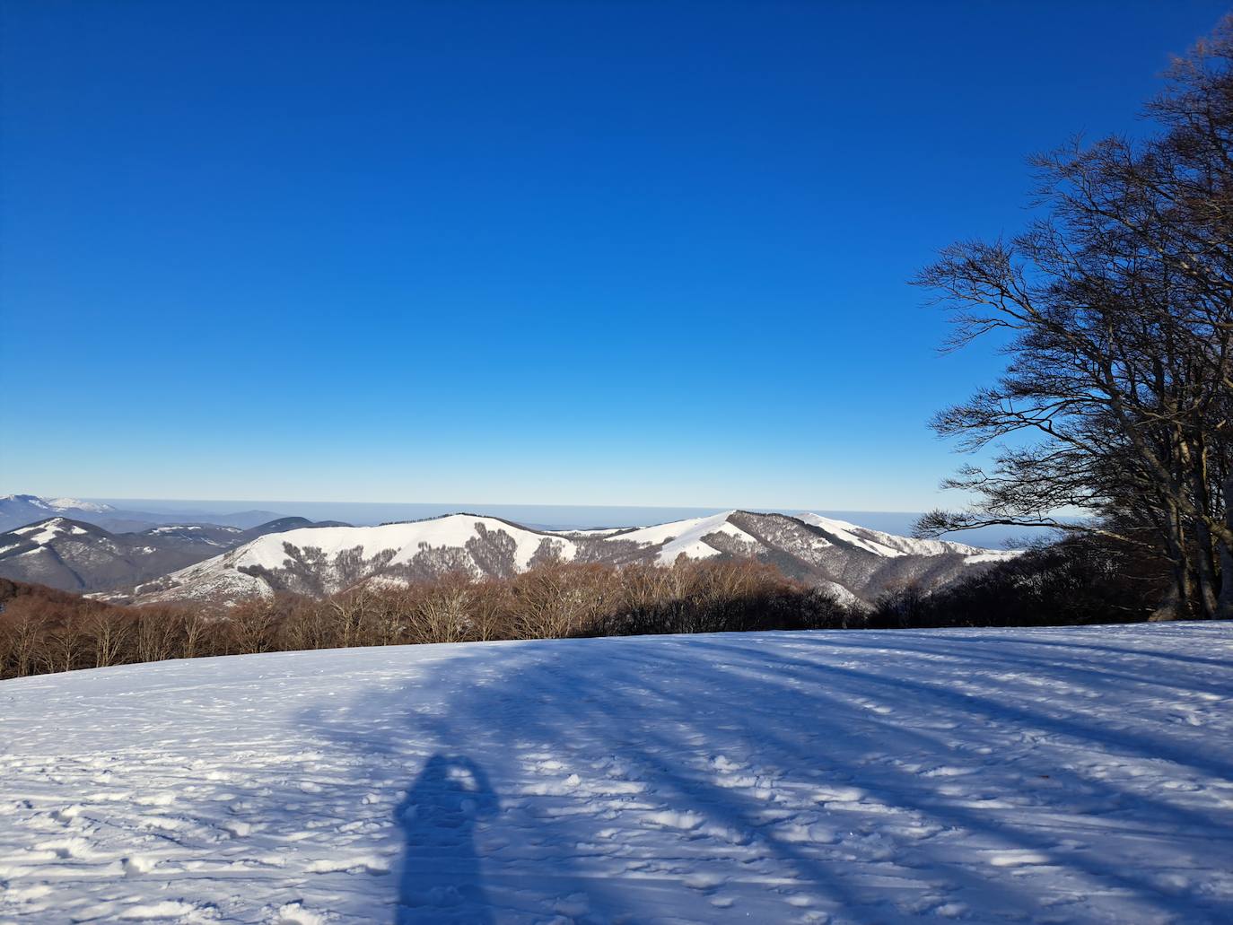 Fotos: Eguzkizko Muinoa, entre nieve y rayos de sol