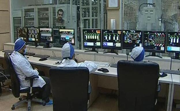File photo of the control room of the Natanz uranium enrichment plant, Iran