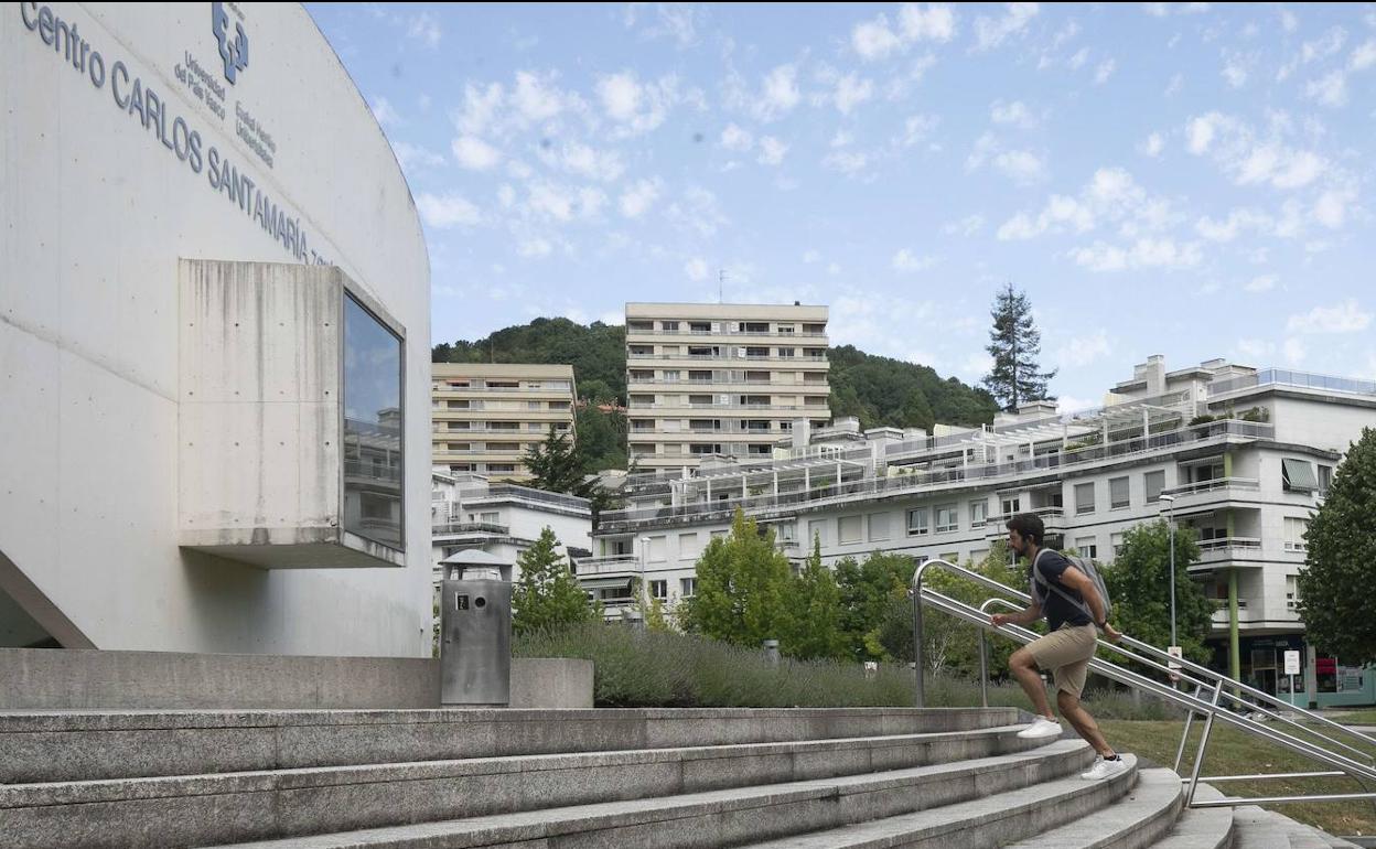 UPV/EHUko graduatuen ia %90ek lana dute ikasketak amaitu eta hiru urtera