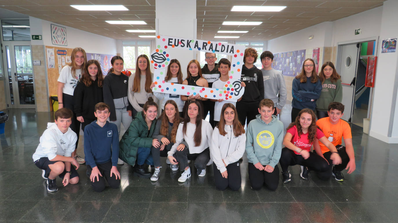 Fotos: Ezagutu Tolosako Herrikideko ikasleak