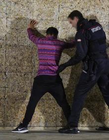 Imagen secundaria 2 - «Cuando sales de fiesta no sabes quién lleva navaja»