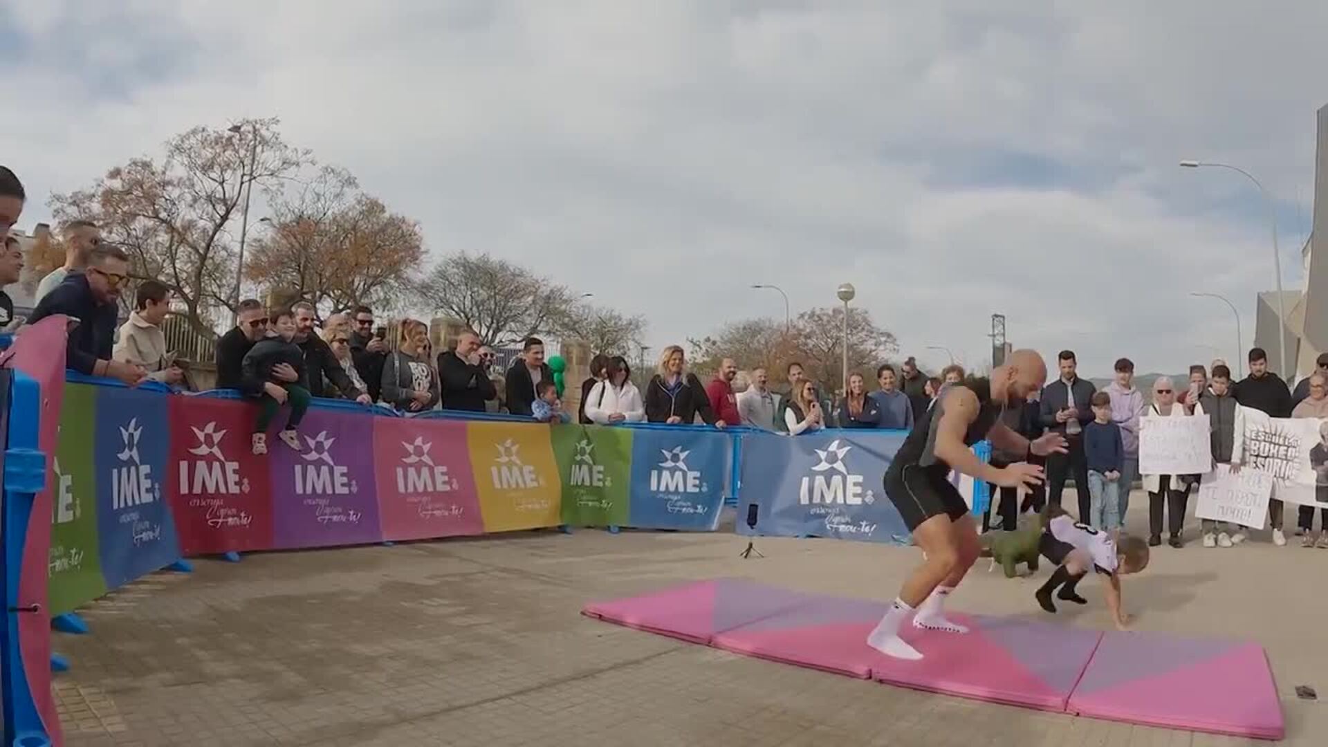 Félix Soria entra en el libro Guinness tras superar los 66.795 'burpees' en 365 días