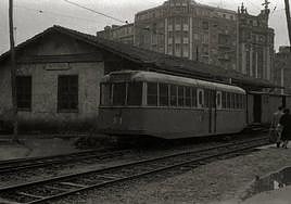 La estación de los Ferrocarriles Vascos en Amara pasó años deteriorándose.