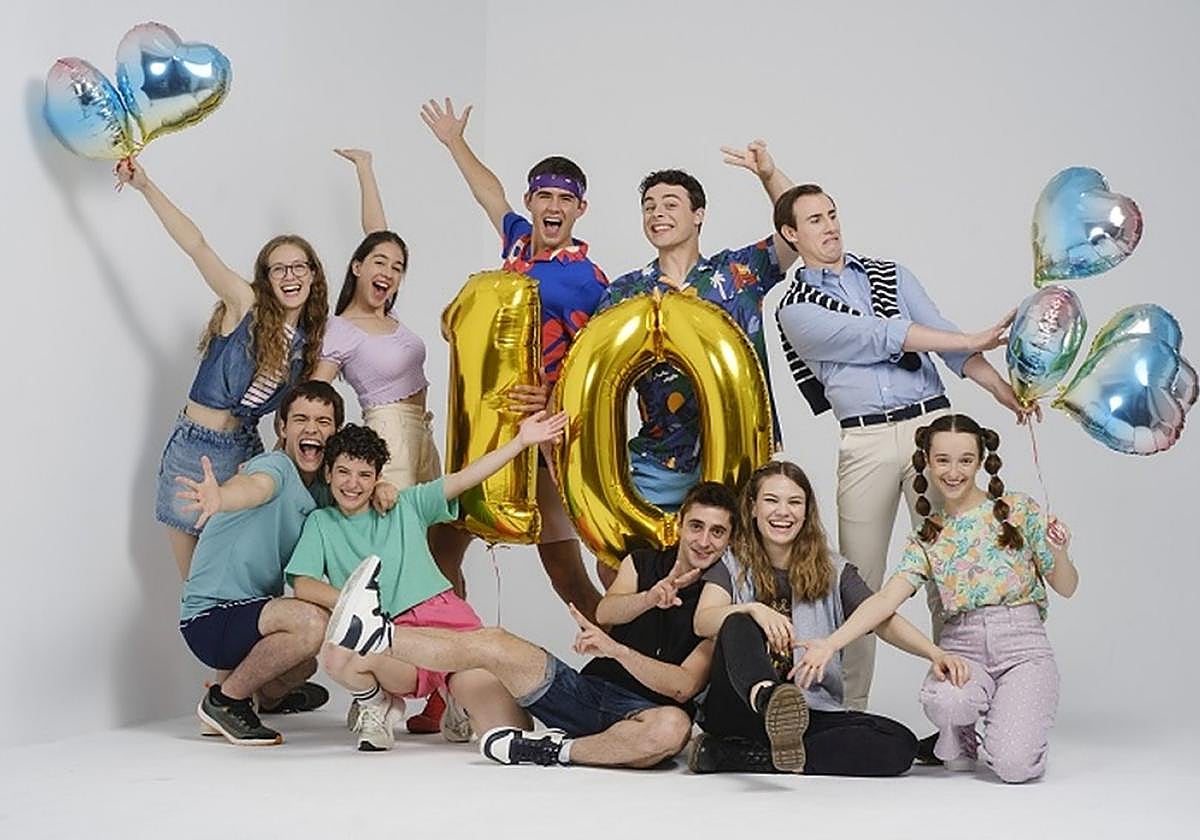 Los protagonistas de Go!azen están de celebración, ya que la serie ha cumplido 10 temporadas.