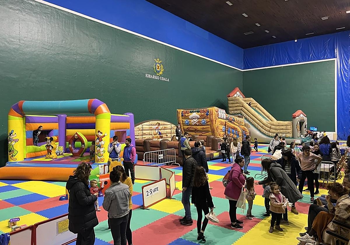 Atracciones. El txiki-park delAstelena cuenta con una importante afluencia.