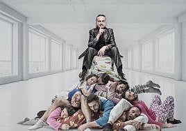 Jeff Touissant en una recreación de su trabajo como hipnotista.