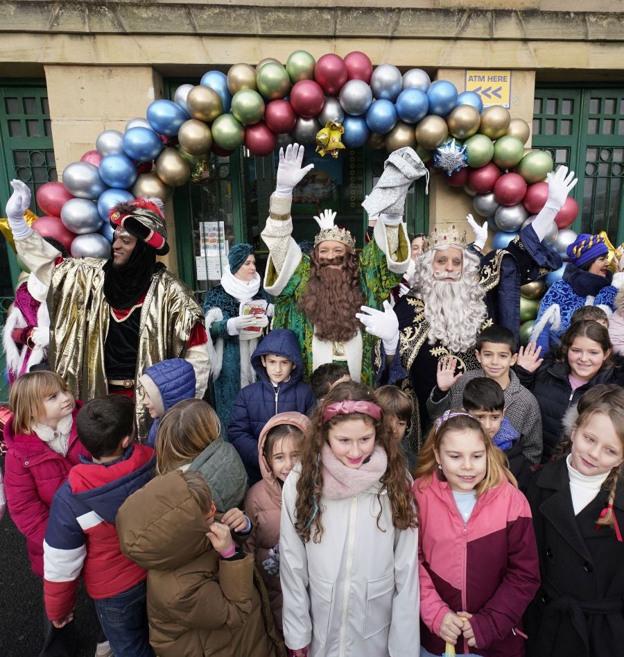 Los Reyes Magos reparten ilusión