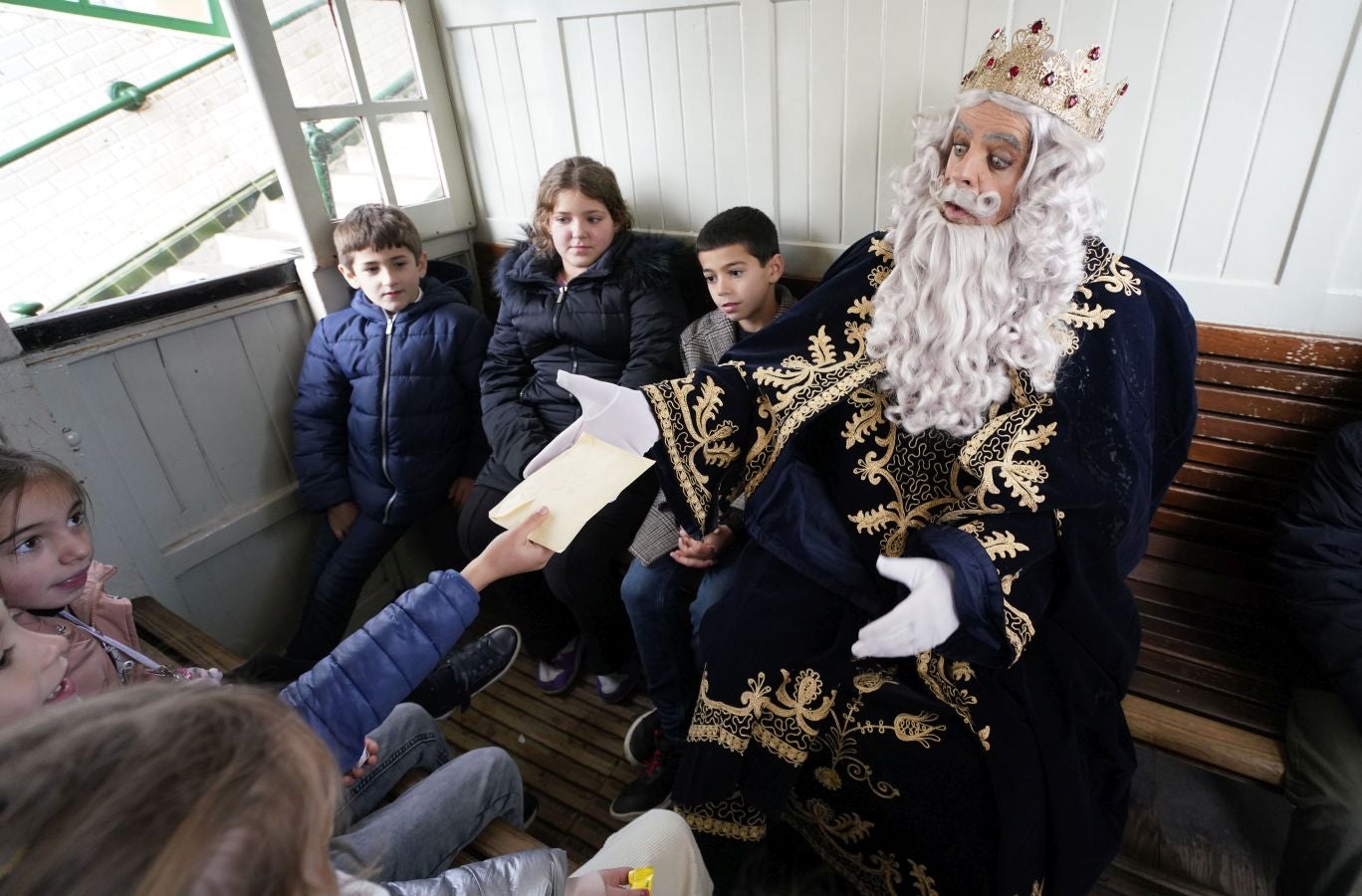 Los Reyes Magos reparten ilusión