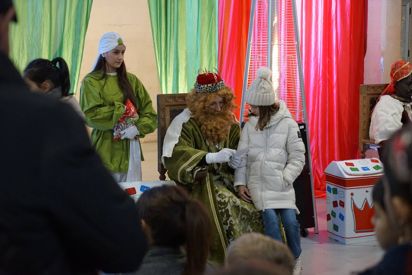 Los Reyes Magos ya se han reunido con cientos de beasaindarras