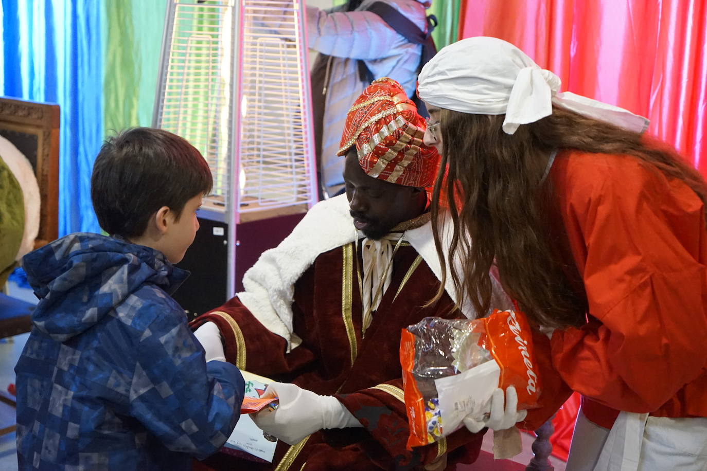 Los Reyes Magos ya se han reunido con cientos de beasaindarras