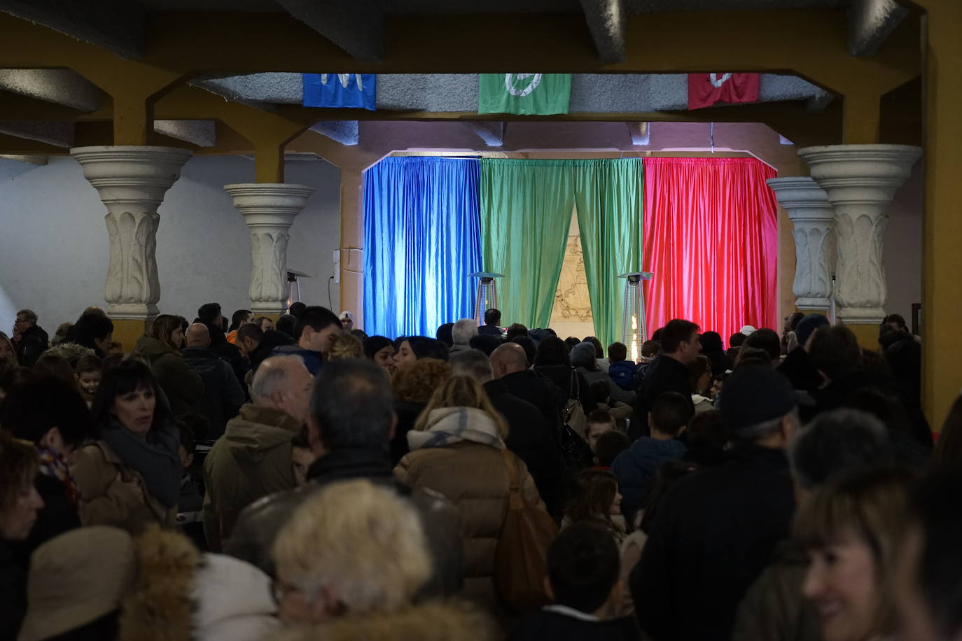Los Reyes Magos ya se han reunido con cientos de beasaindarras