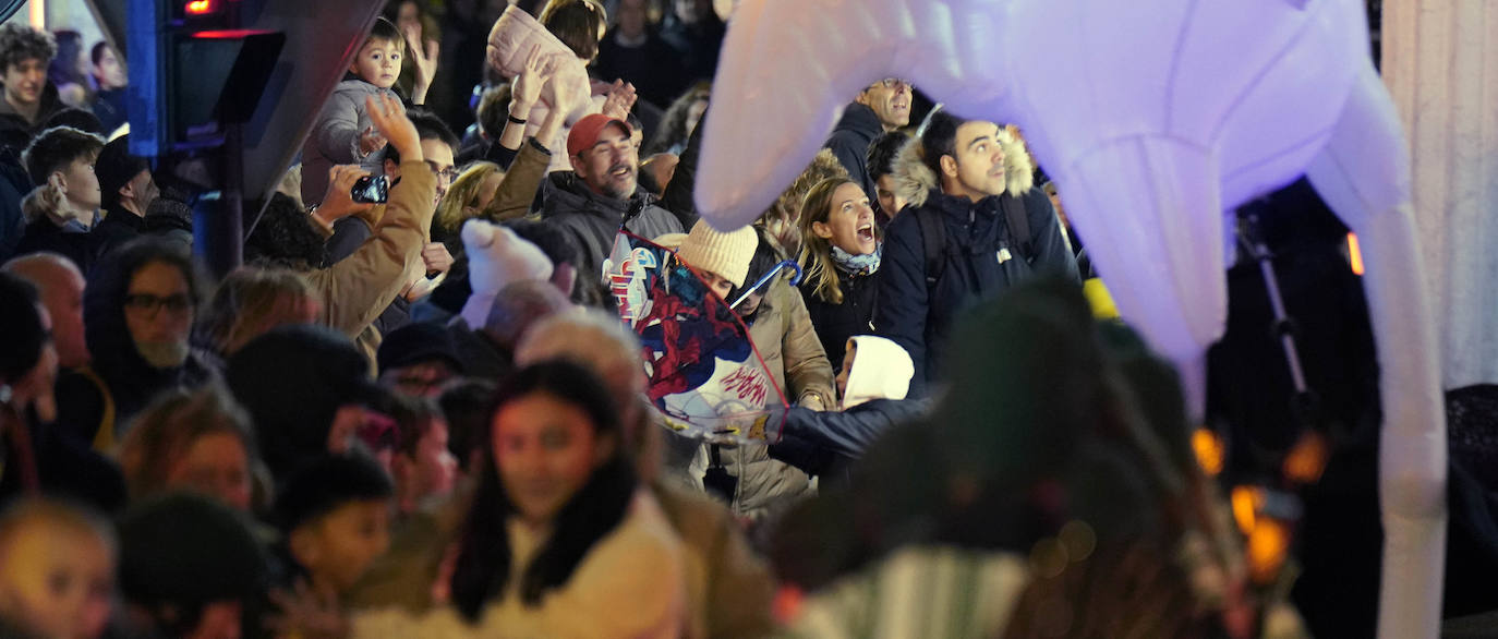 Una cabalgata de magia e ilusión en Donostia