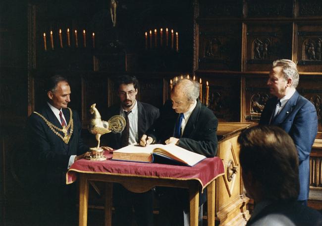 Inauguración Diálogo-Tolerancia, 1992.