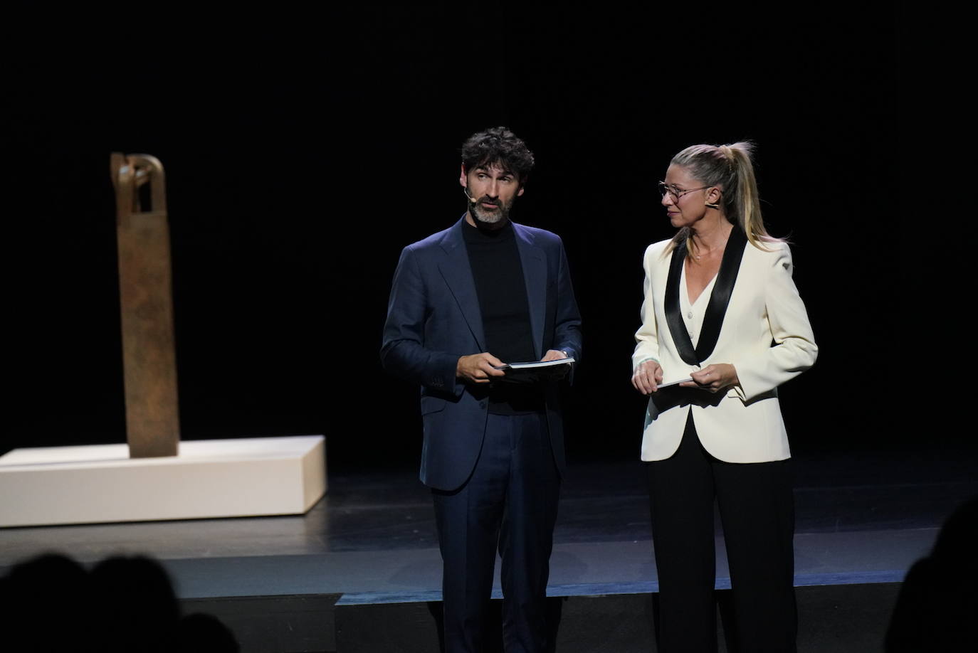 Homenaje a Chillida en el Victoria Eugenia