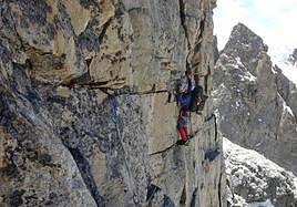 El premio a la mejor actividad de escalada en hielo y drytooling fue para Santiago Padrós.