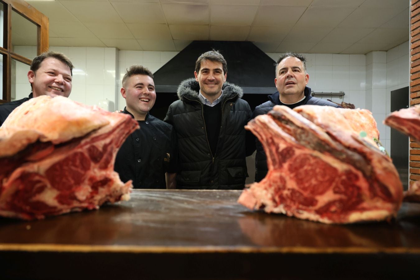 Iker Casillas y Luis Miguel Arconada abren la temporada sidrera