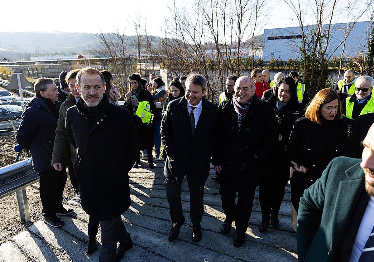 Santano y Arriola, este viernes en Irun.