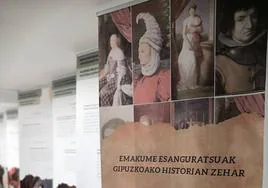 Cartel que ilustra la exposición en la que se recoge la vida y legado de ocho mujeres que han tenido algún vínculo con Gipuzkoa