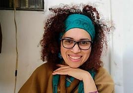 La escritora, maestra y performance cultural conocida como Luisa Villa.