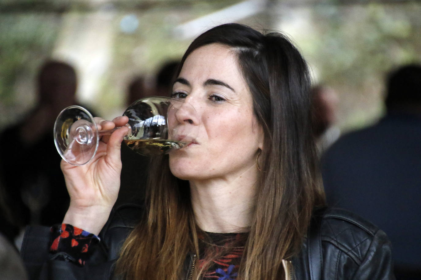 Nueva cosecha del txakoli de Getaria