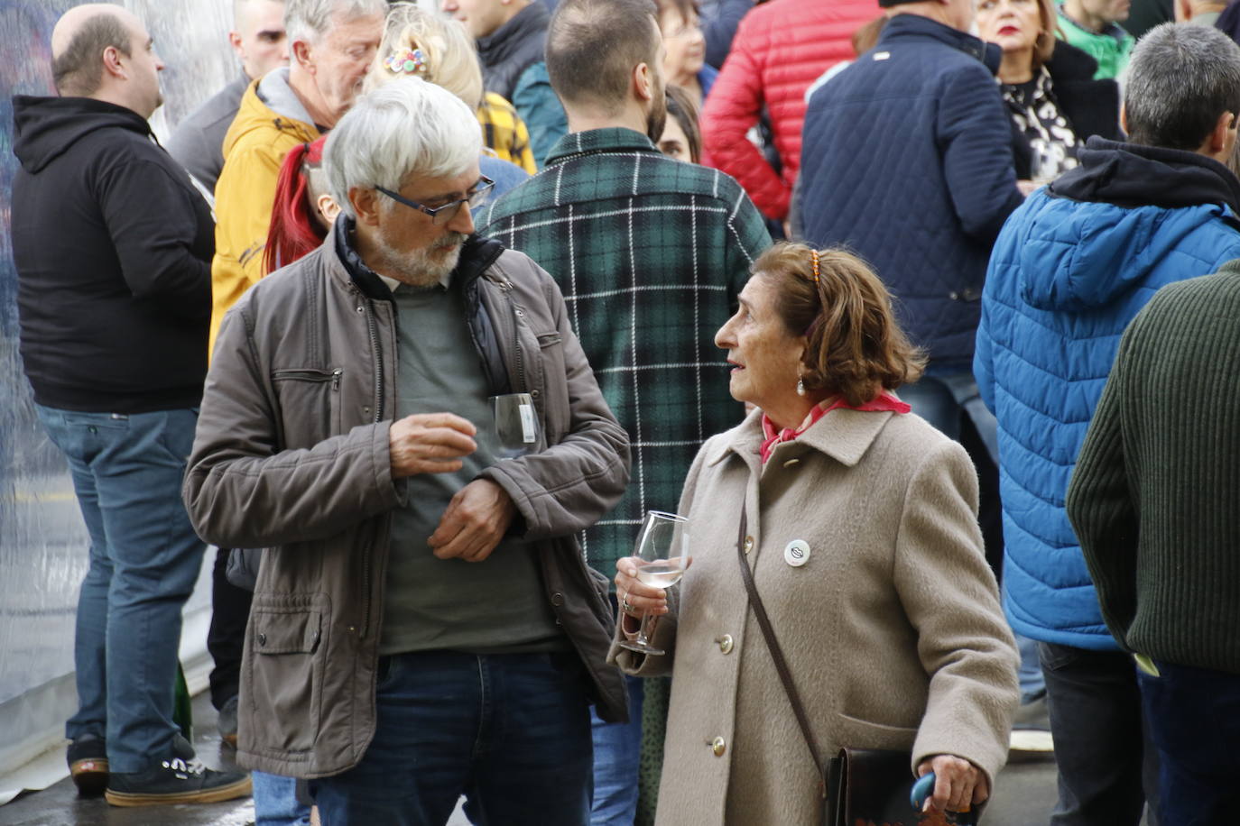 Nueva cosecha del txakoli de Getaria