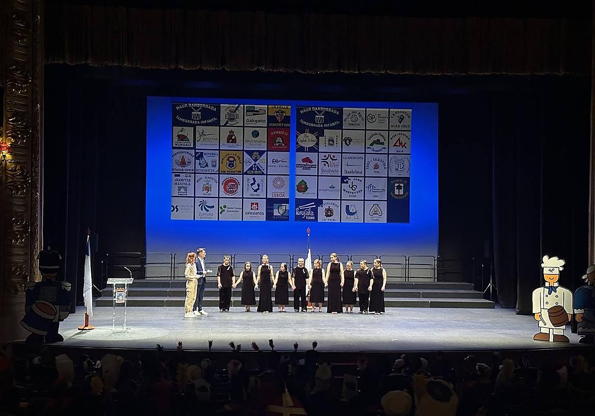 Revive la presentación de los cargos de la Tamborrada Infantil íntegra