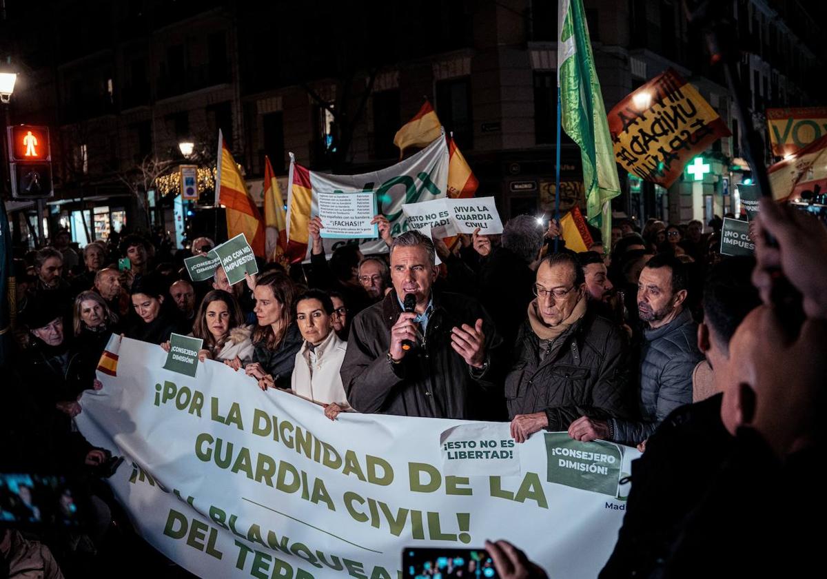 El portavoz de Vox en el Ayuntamiento de Madrid, Javier Ortega Smith, se dirige a los asistentes.