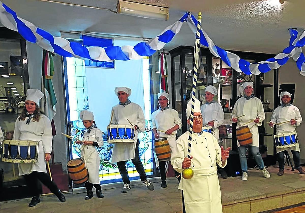 México. Alfredo Jover ejerciendo como Tambor Mayor de la tamborrada que suena con fuerza en este país de Centroamérica.