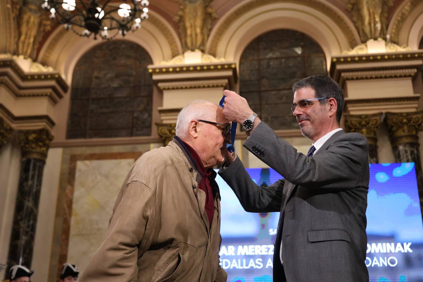 La entrega de Medallas al Mérito Ciudadano, en imágenes