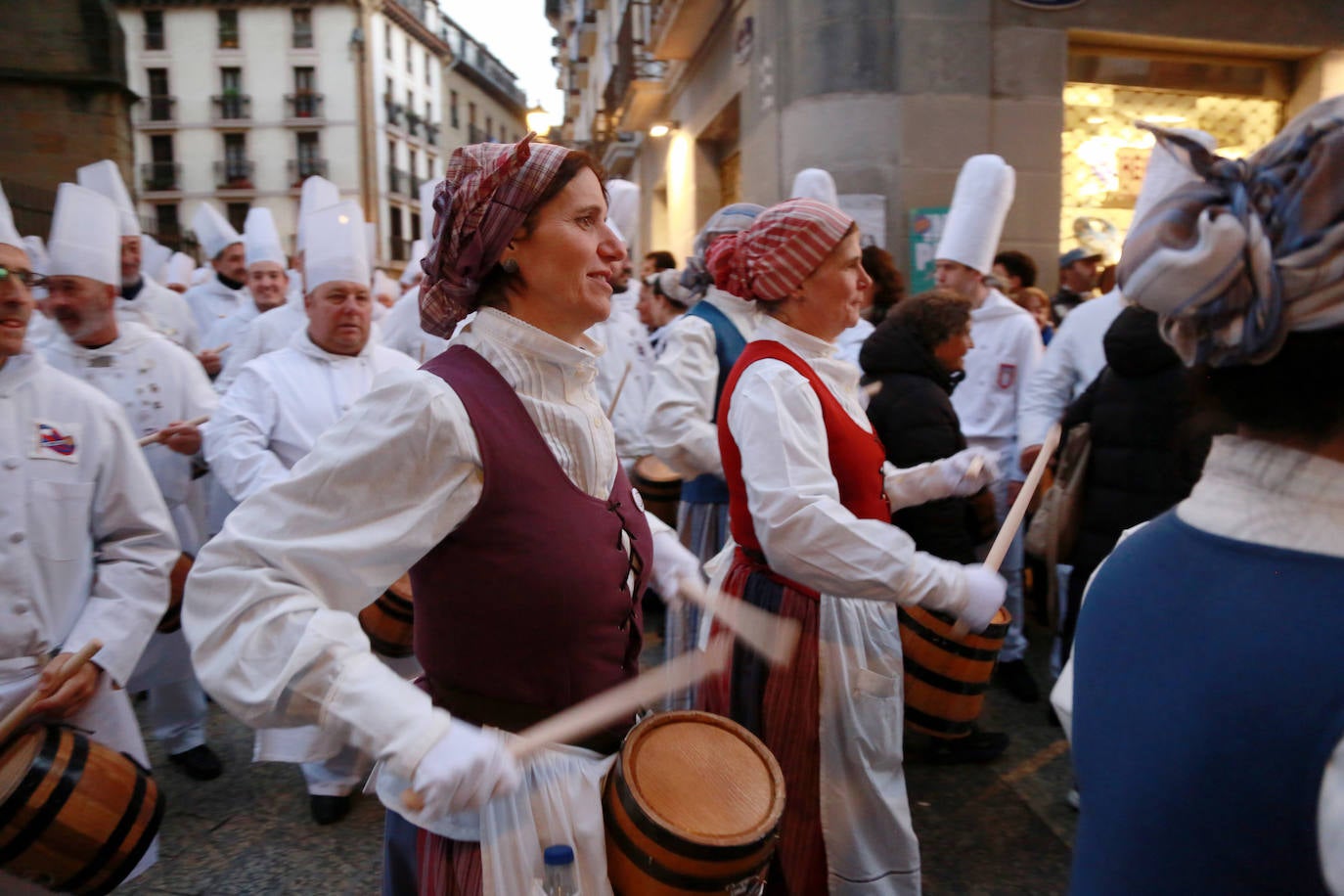 Esperanza alegra las calles de la Parte Vieja