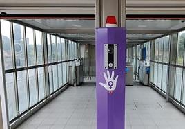 Euskotren instalará 20 'botones del pánico' en 12 estaciones de Gipuzkoa