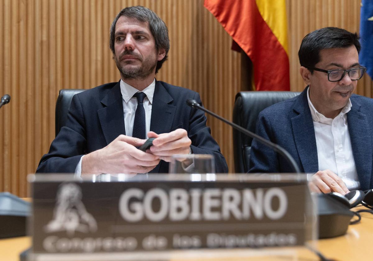 El ministro de Cultura, Ernest Urtasun, este lunes en su primera intervención en la Comisión de Cultura en el Congreso.