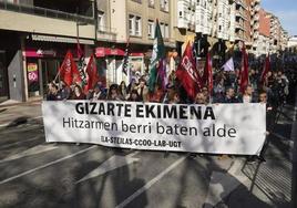 Los trabajadores se han manifestado en las calles de Vitoria