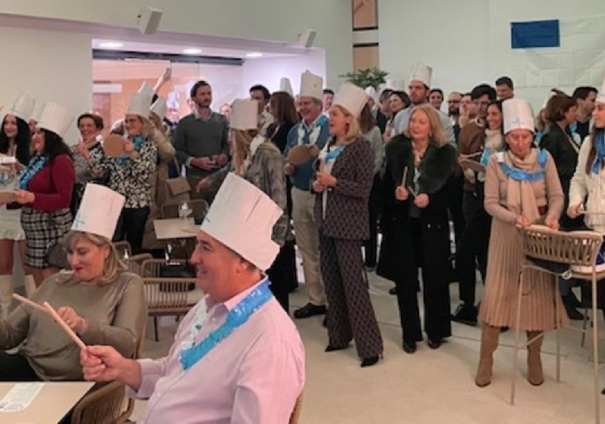 Un centenar de donostiarras, sus familias y amigos disfrutaron de la fiesta del Día de San Sebastián en el hotel Óbal Urban de Marbella.