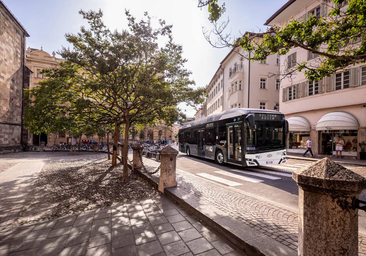 Imagen del autobús de hidrógeno que circularán por Barcelona y Essen.