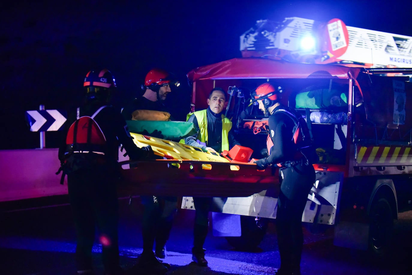 Así fue el rescate del naufragio cerca de Zumaia
