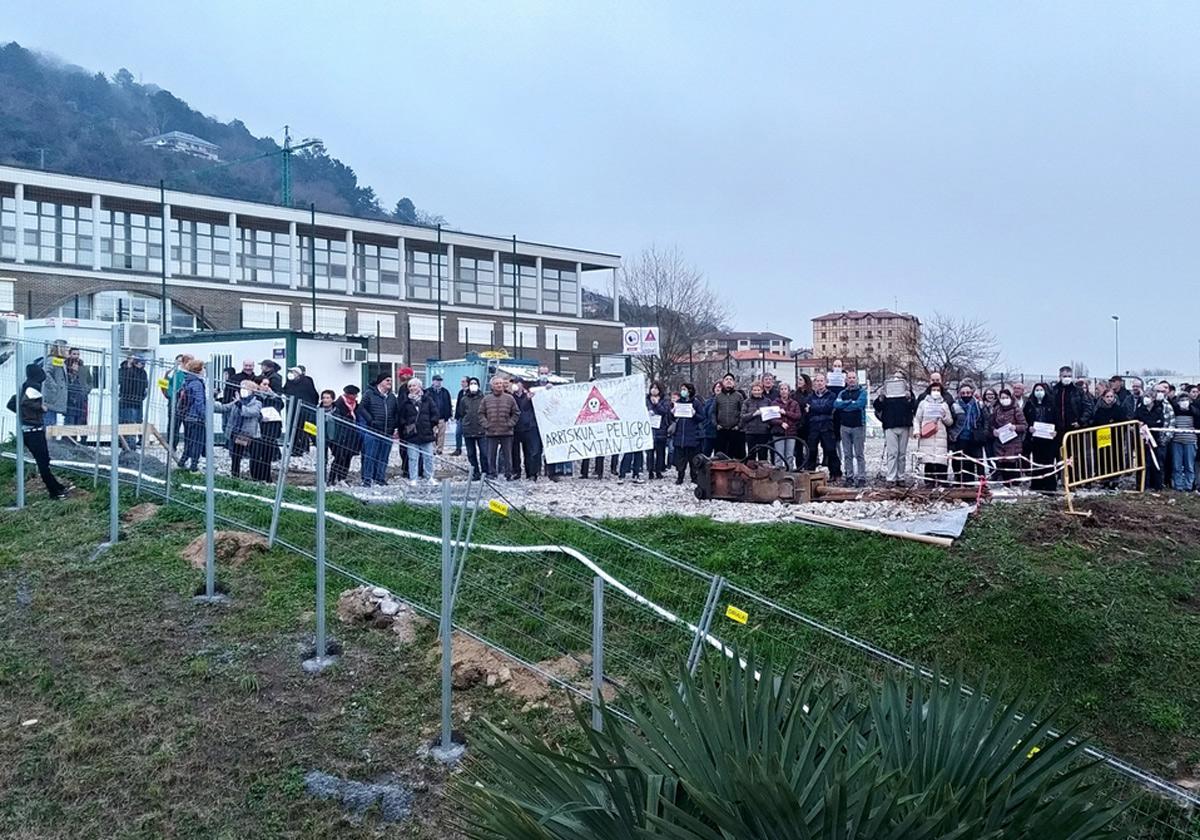 Un momento de la protesta en la zona de las obras del GOe.