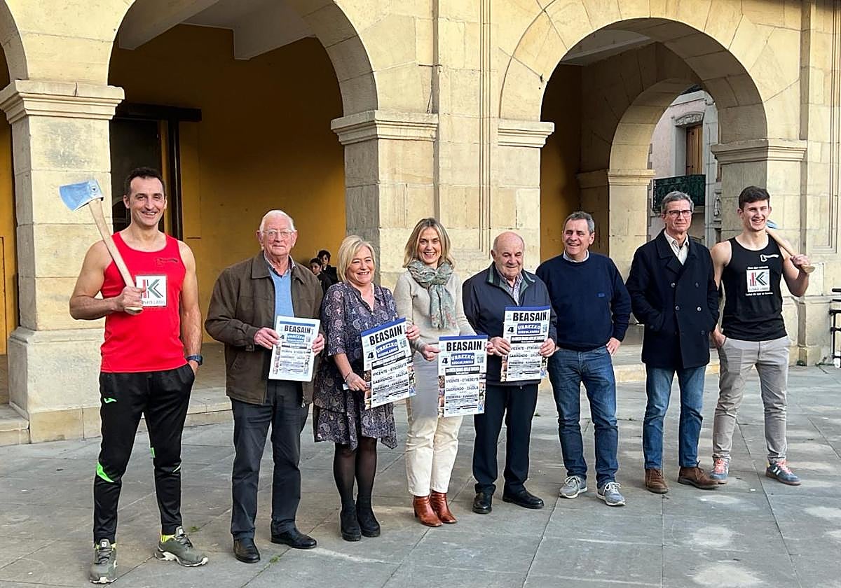 Representantes de las diferentes entidades que participarán en la celebración del día de San Martín.