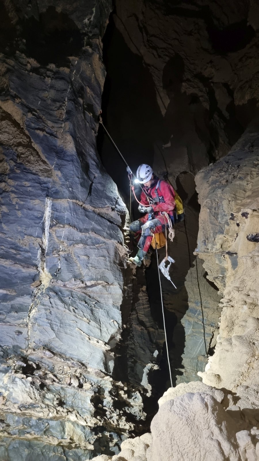 Así es la nueva cueva hallada entre Tolosa y Albiztur