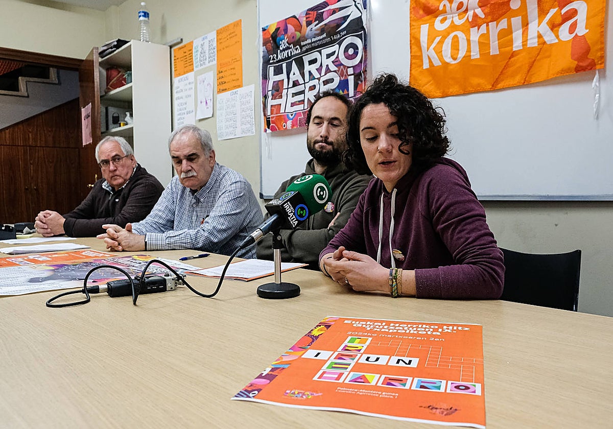 Ekimenaren aurkezpena ostegun honetan burutu da Irungo AEK euskaltegian.