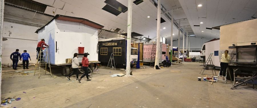 La fabrica de las carrozas del Carnaval de Tolosa