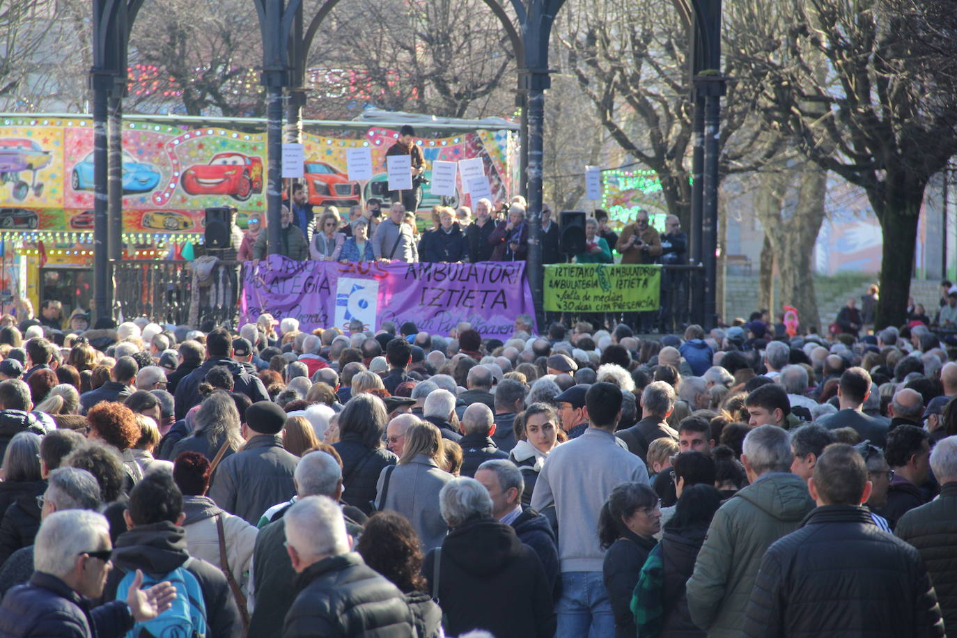 La protesta en Errenteria por Iztieta, en imágenes