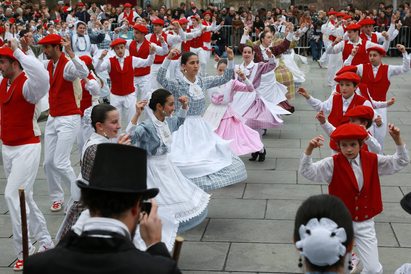 Las mejores imágenes del desfile de Iñude eta Artzainak en Irun
