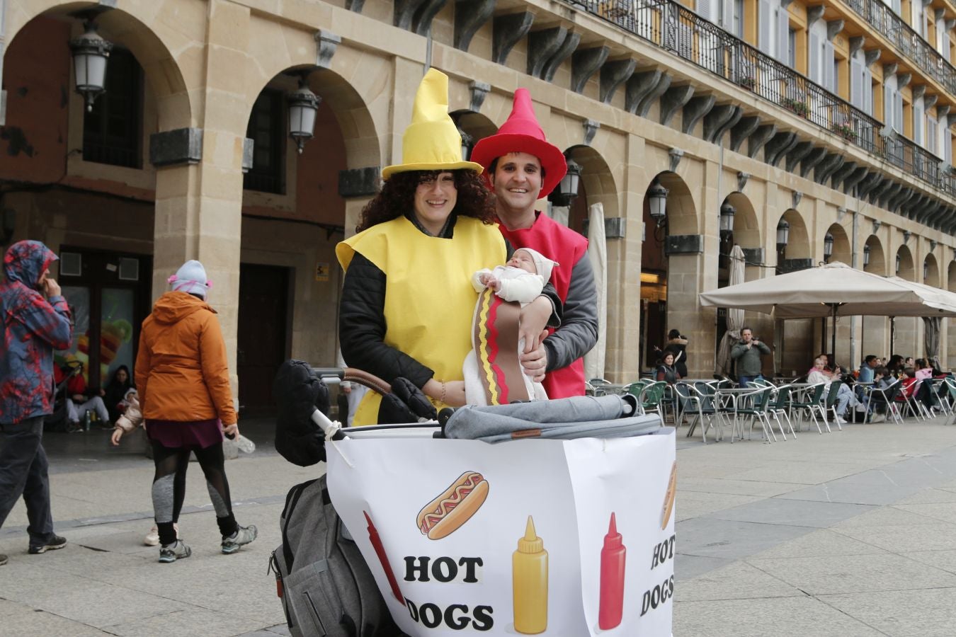 Los donostiarras se echan a la calle con el carnaval