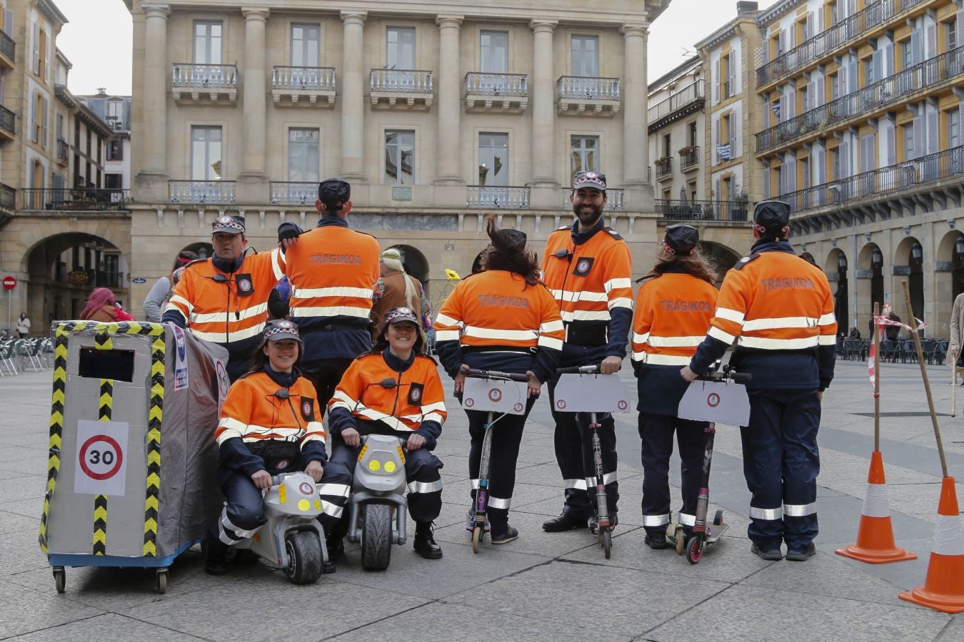 Los donostiarras se echan a la calle con el carnaval