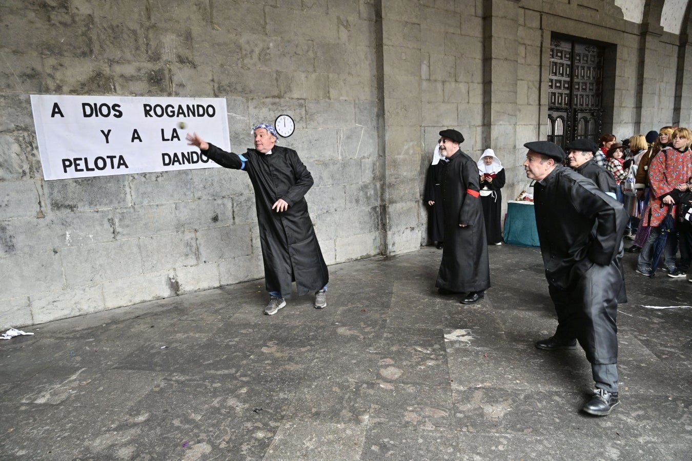 La imaginación gana a la lluvia y al viento en Tolosa
