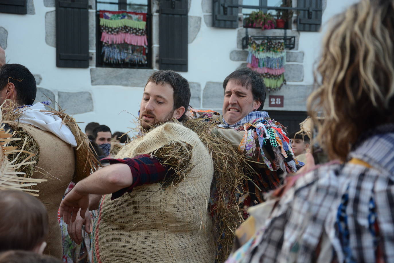Bera y Lesaka celebran sus carnavales
