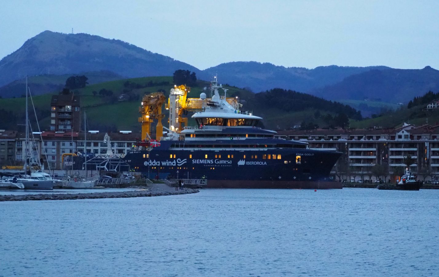 El &#039;Edda Goelo&#039; se despide de Zumaia