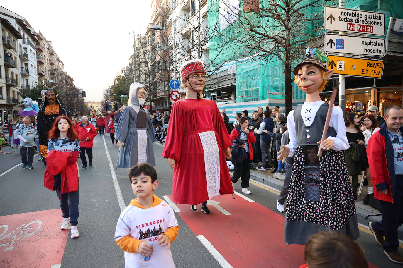 El Carnaval vuelve a brillar en Irun