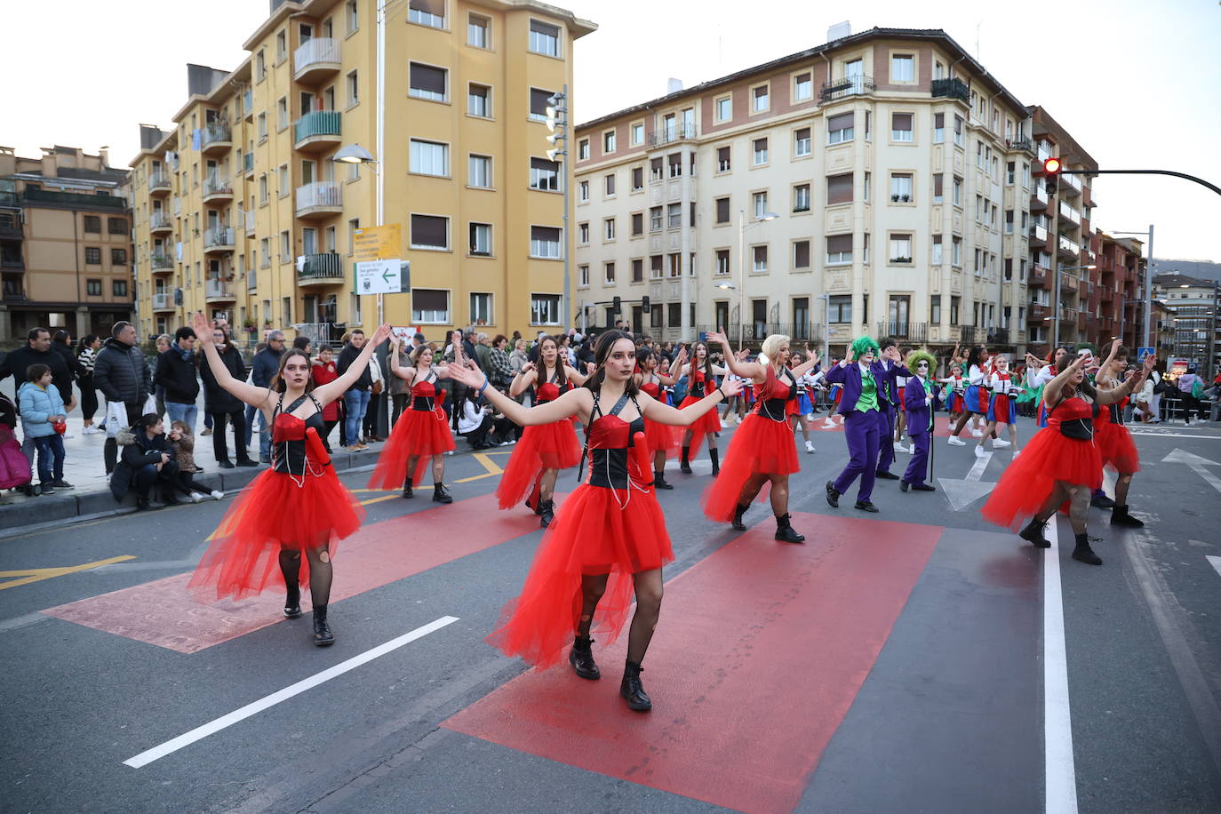 El Carnaval vuelve a brillar en Irun
